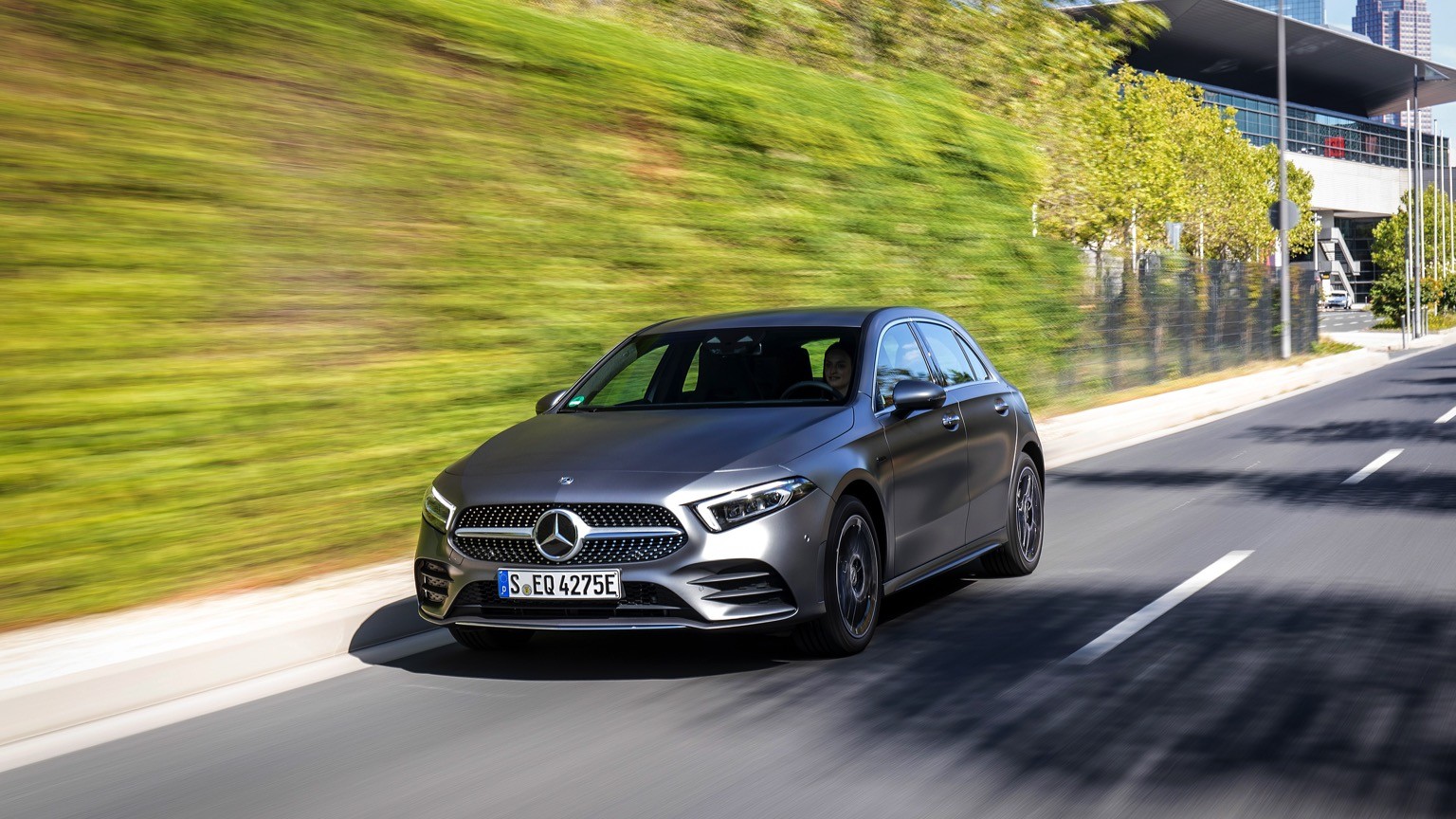 Мерседес 250 2019. Mercedes Benz a class 2021. Mercedes e250. Mercedes e250 2021. Мерседес-Бенц е-класс 2021.